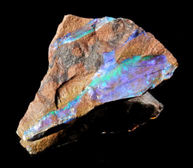Image of an Opal. © K. Luginsland, TECHNOSEUM Mannheim.